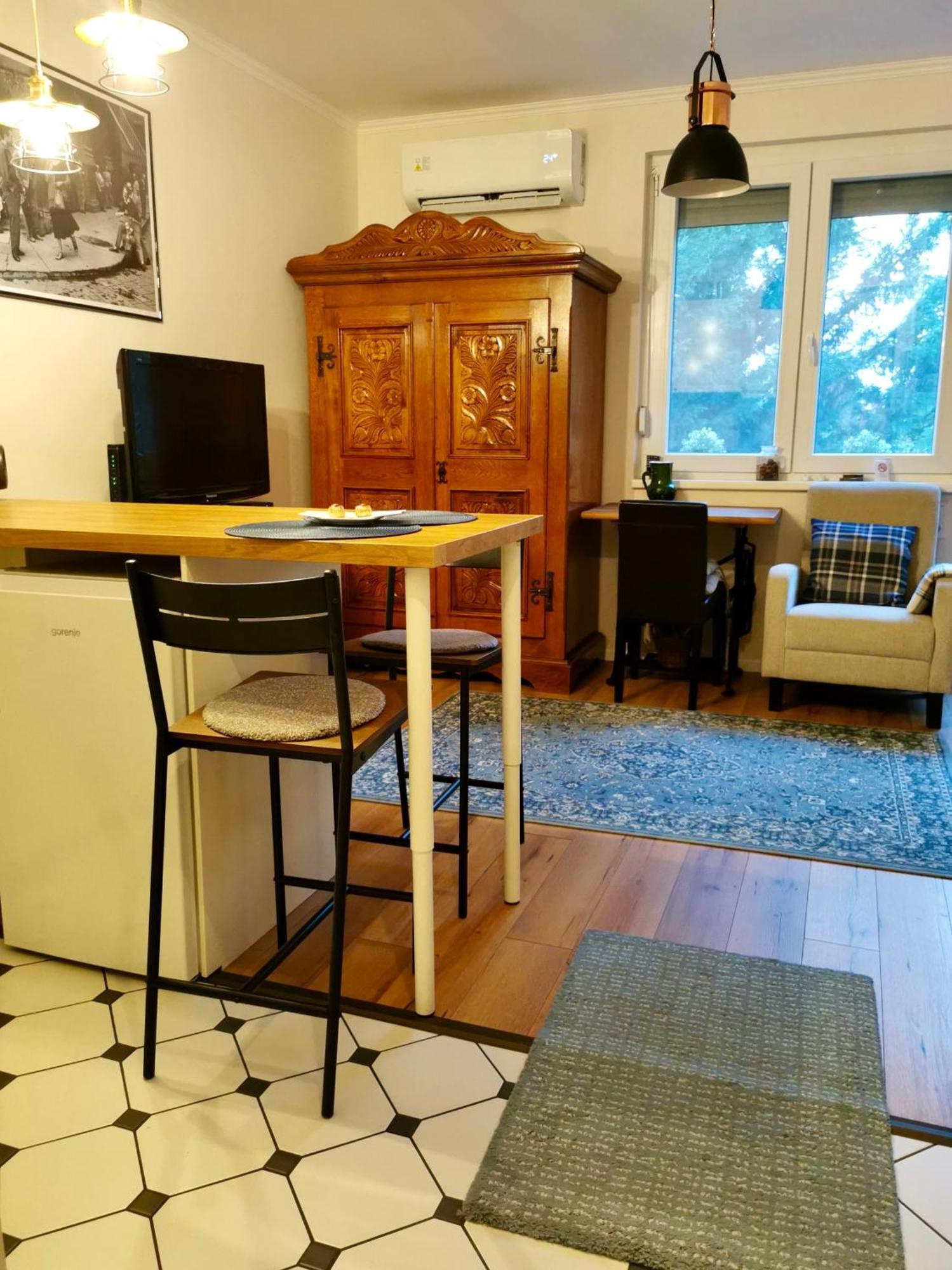 דירות בודפשט Mrs. Columbo'S Flat מראה חיצוני תמונה